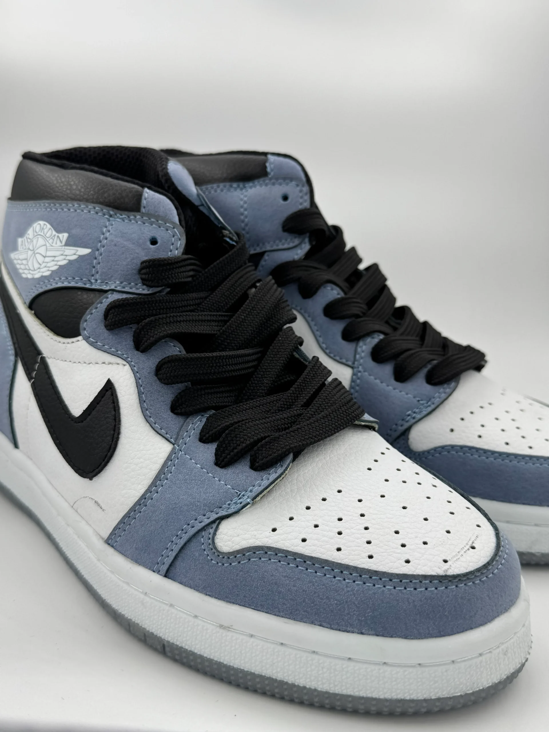 کفش Air jordan 1 فیلی